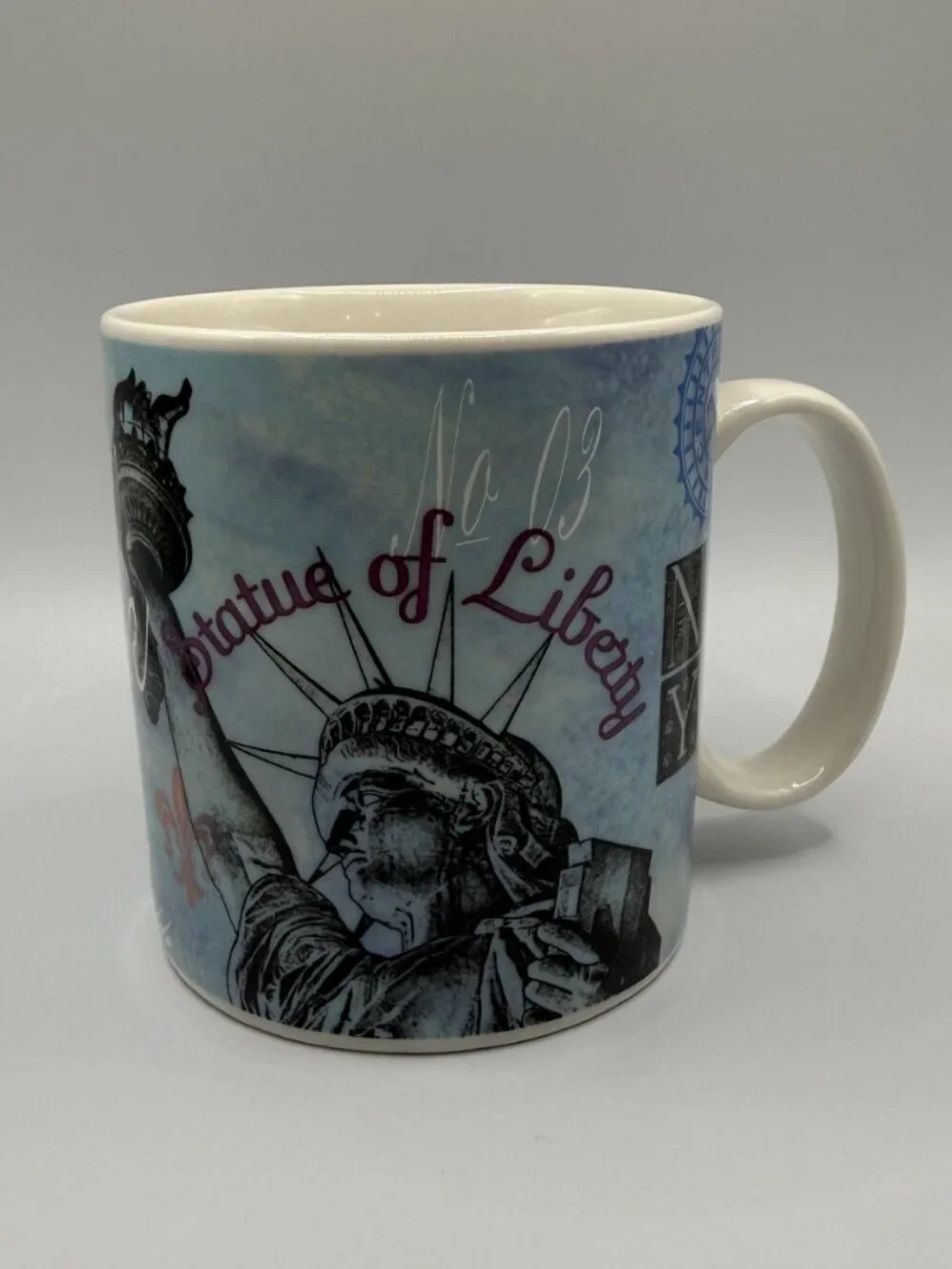 Barnes & Noble 'Statue of Liberty' Large Mug 2007